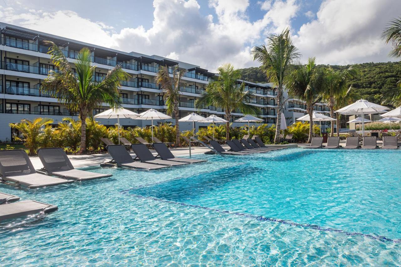 Отель Ocean Eden Bay (Adults Only) Spring Rises Экстерьер фото The swimming pool at the hotel