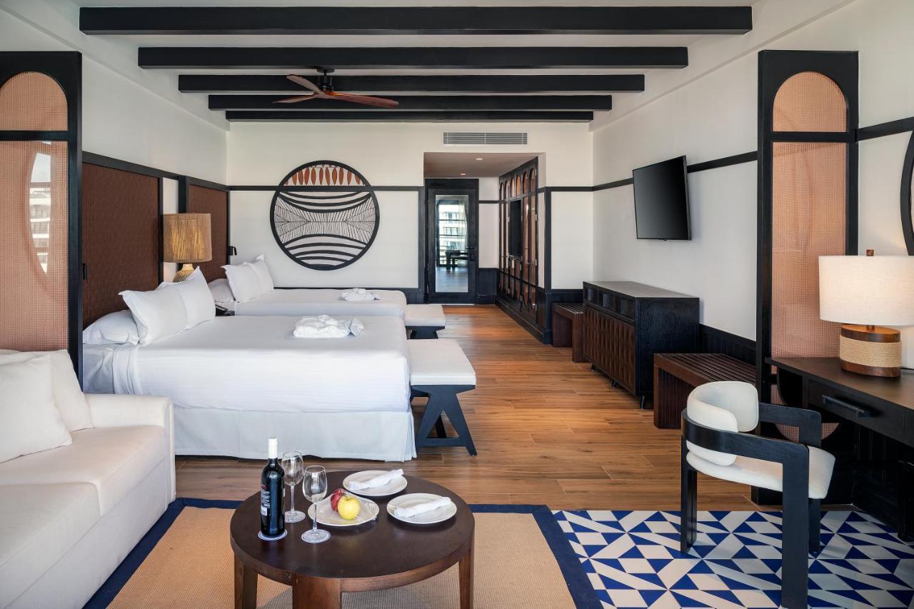 Отель Ocean Eden Bay (Adults Only) Spring Rises Экстерьер фото A room at the hotel