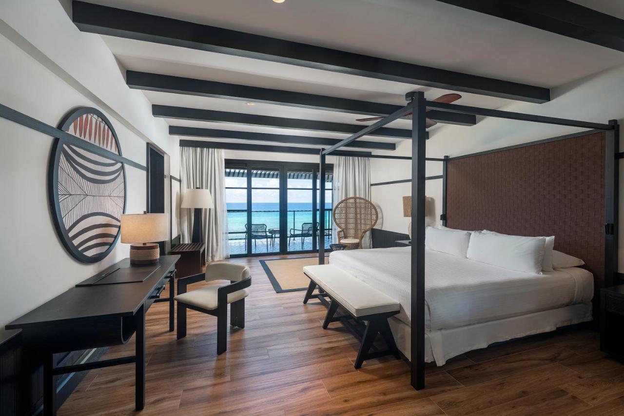 Отель Ocean Eden Bay (Adults Only) Spring Rises Экстерьер фото A guest room at the hotel