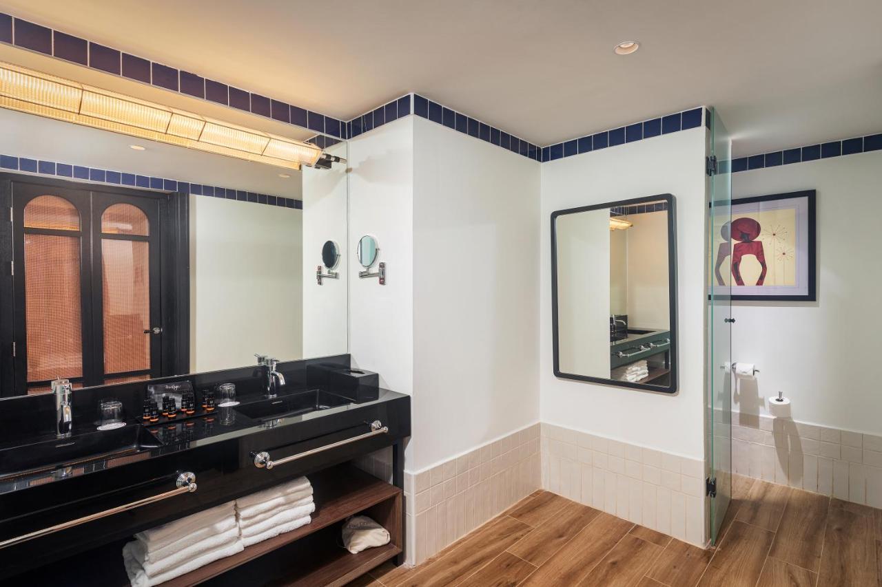 Отель Ocean Eden Bay (Adults Only) Spring Rises Экстерьер фото Bathroom